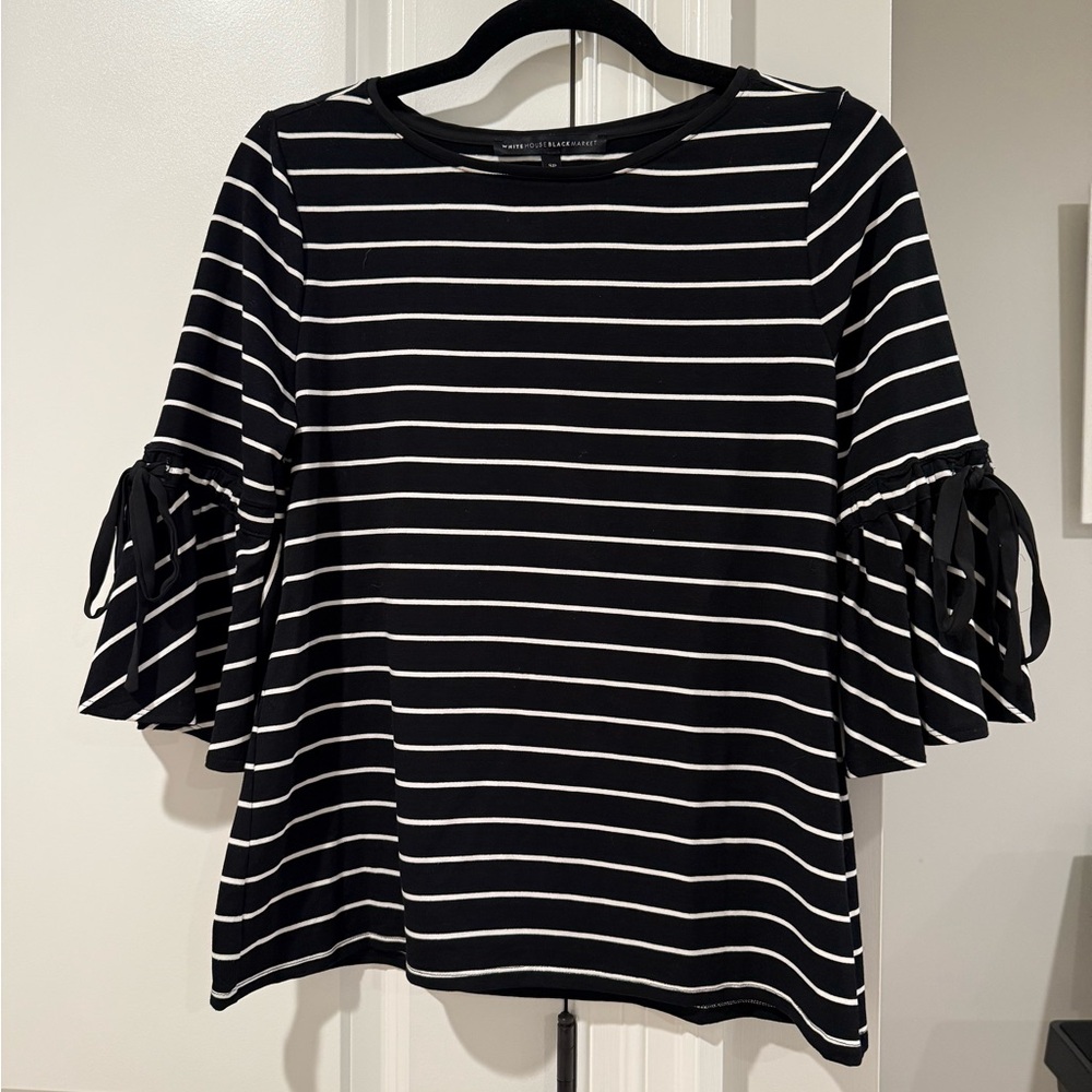 White House Black Market Black and White Short Sleeve Top With Ties